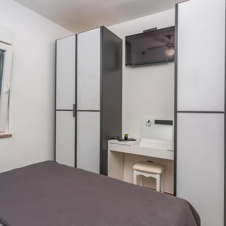 Apartamento Stunning In With Wifi