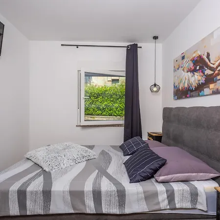 Apartamento Stunning In With Wifi *